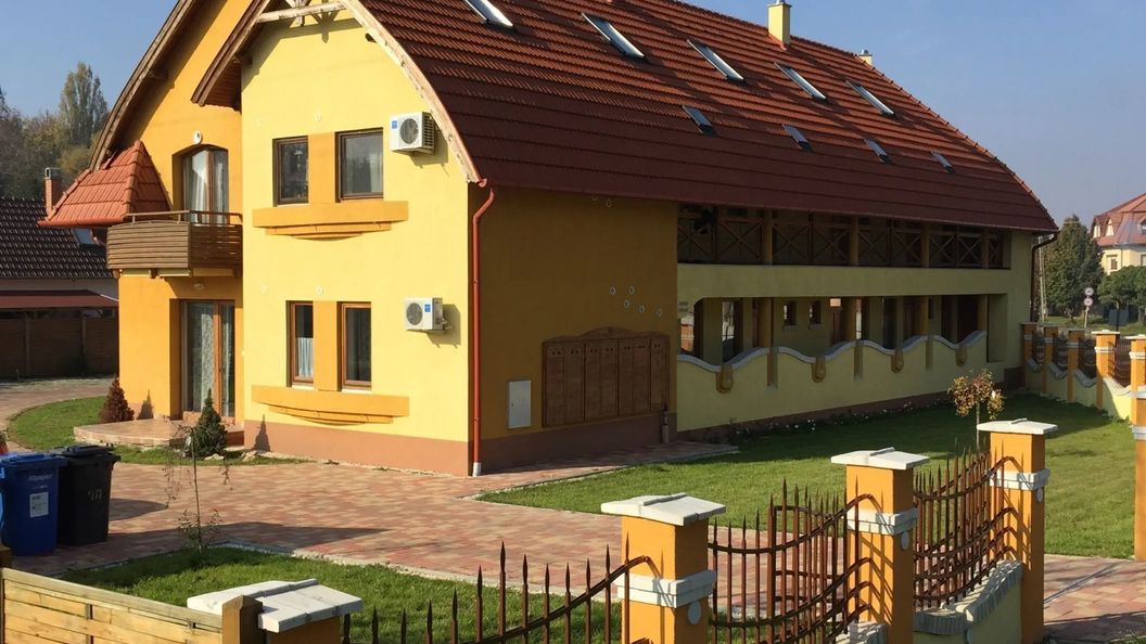 Tiborc Apartman Gyula (1)