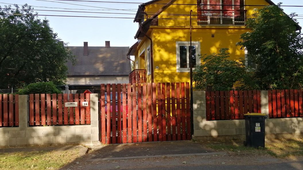 Smile Ház Apartman Balatonföldvár (1)