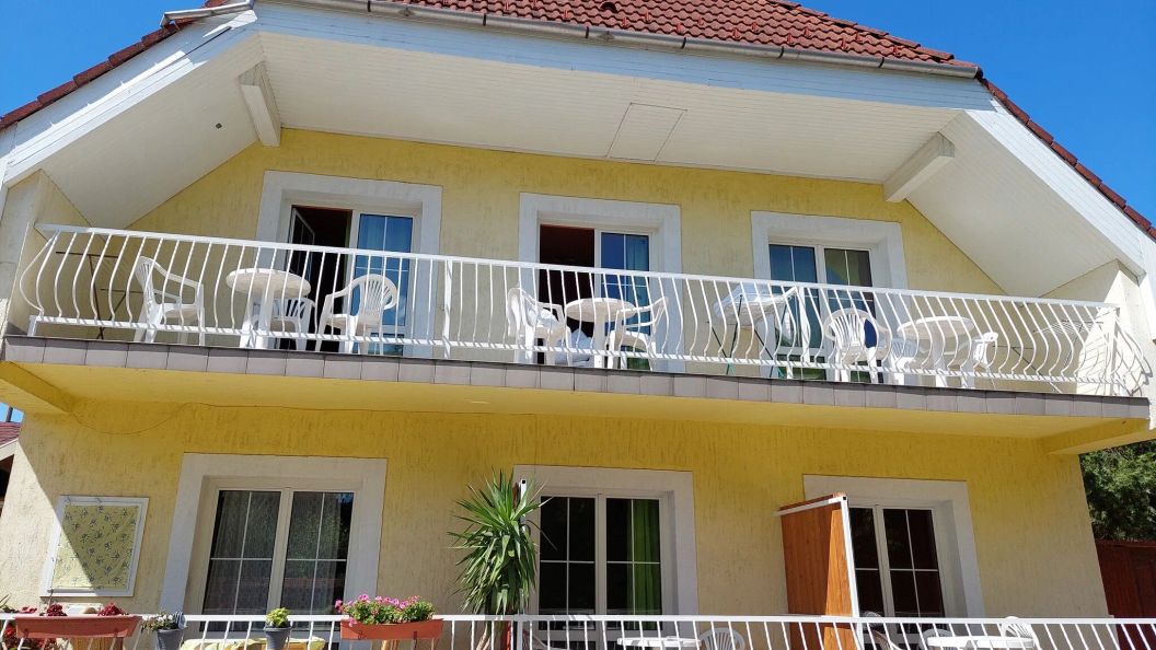 Árpi-Ria Üdülőház Balatonfüred (1)