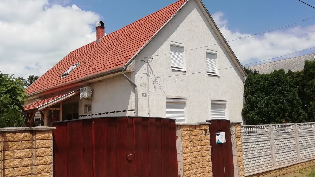 Fekete Apartman Balatonendréd (1)