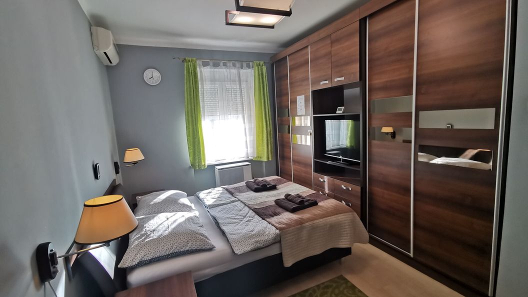 Smart B Apartman Miskolc (1)