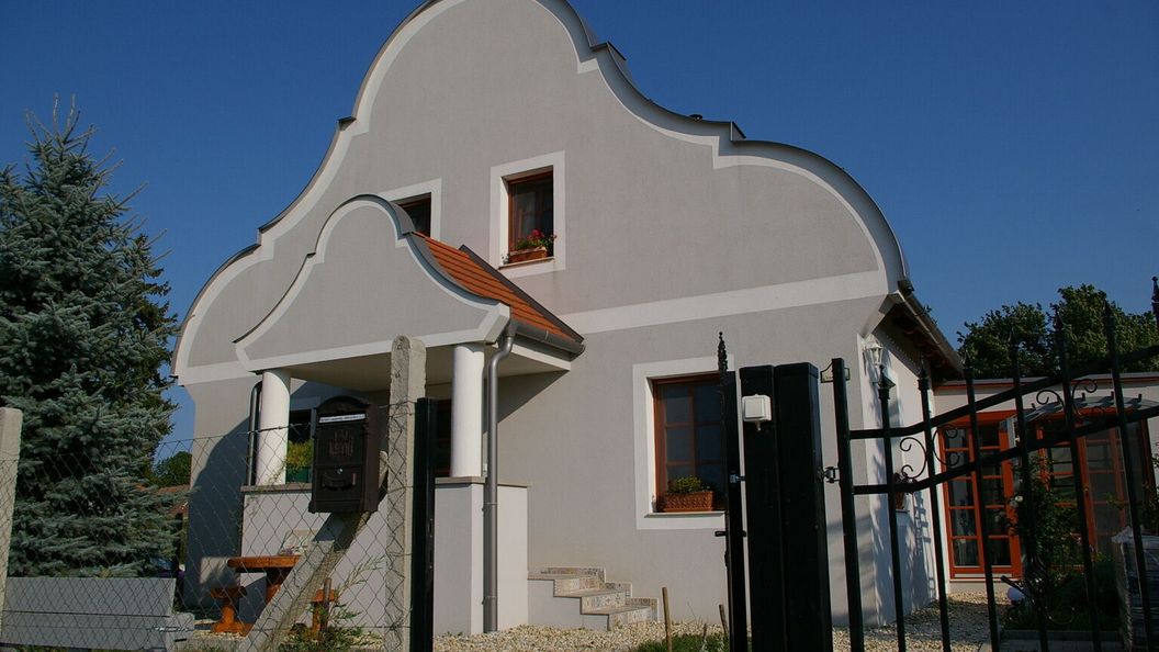 Sárkányházi Apartman Barnag (1)