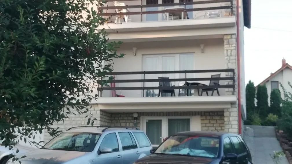 Napola Apartman Balatonalmádi (1)