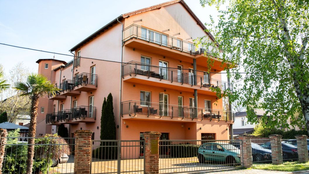 La Riva Hotel Siófok (1)