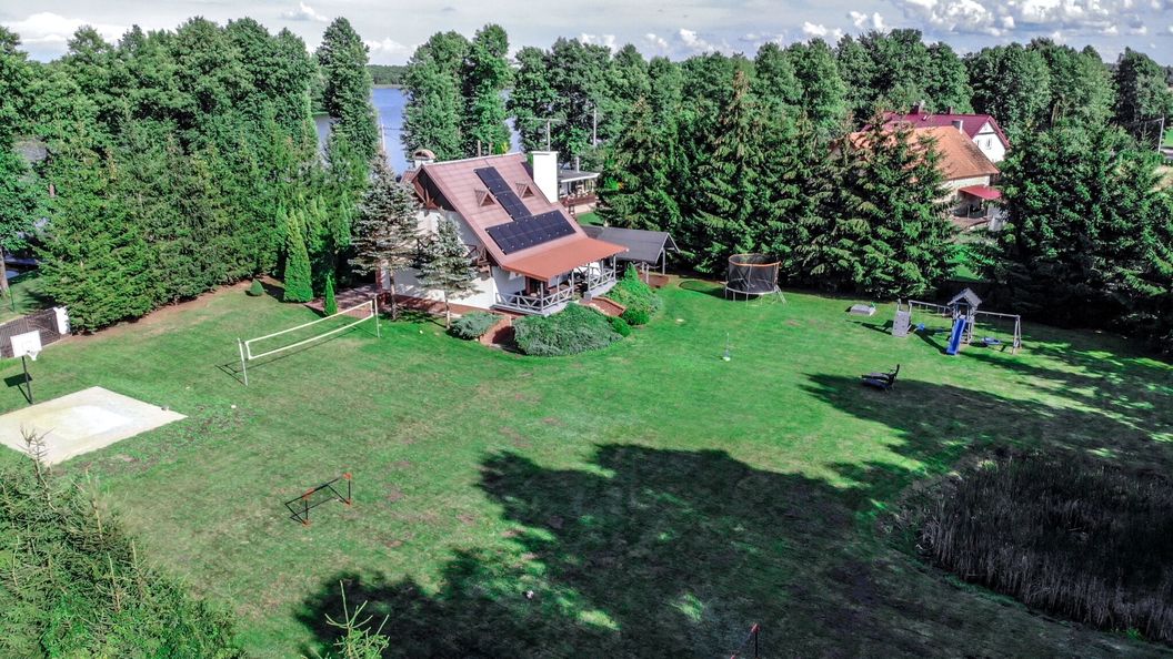 Siedlisko pod świerkami (1)