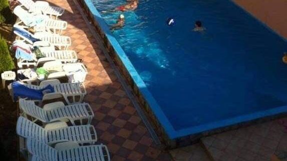 Pensiunea Lari Băile 1 Mai (1)