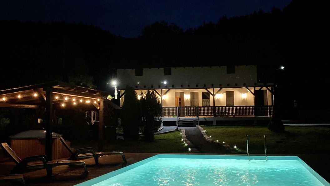 Cabana Lixandra Săcuieu (1)