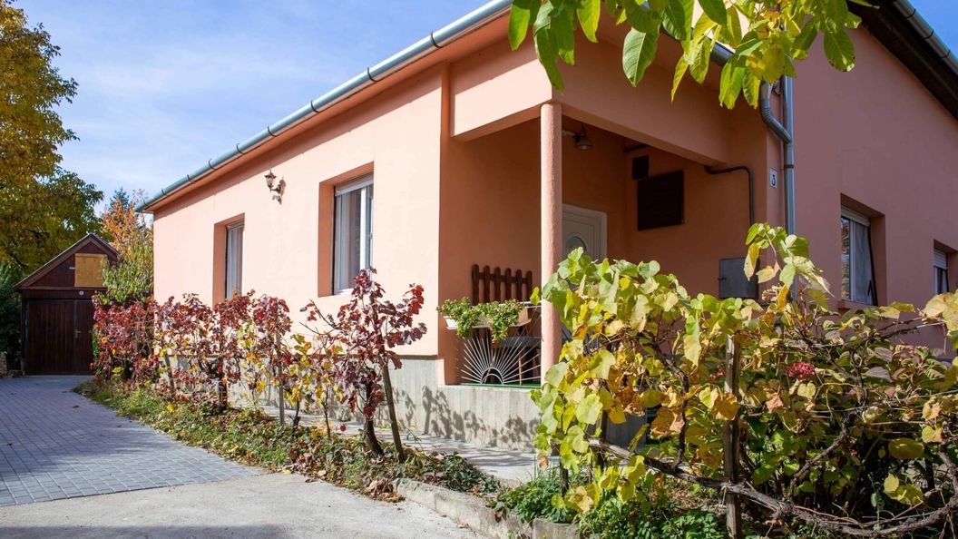 Két Cica Apartman Eger (1)