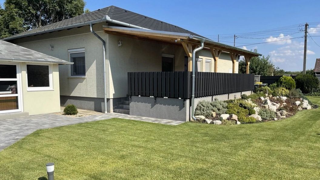 Szalókiház Vendégház Abádszalók (1)