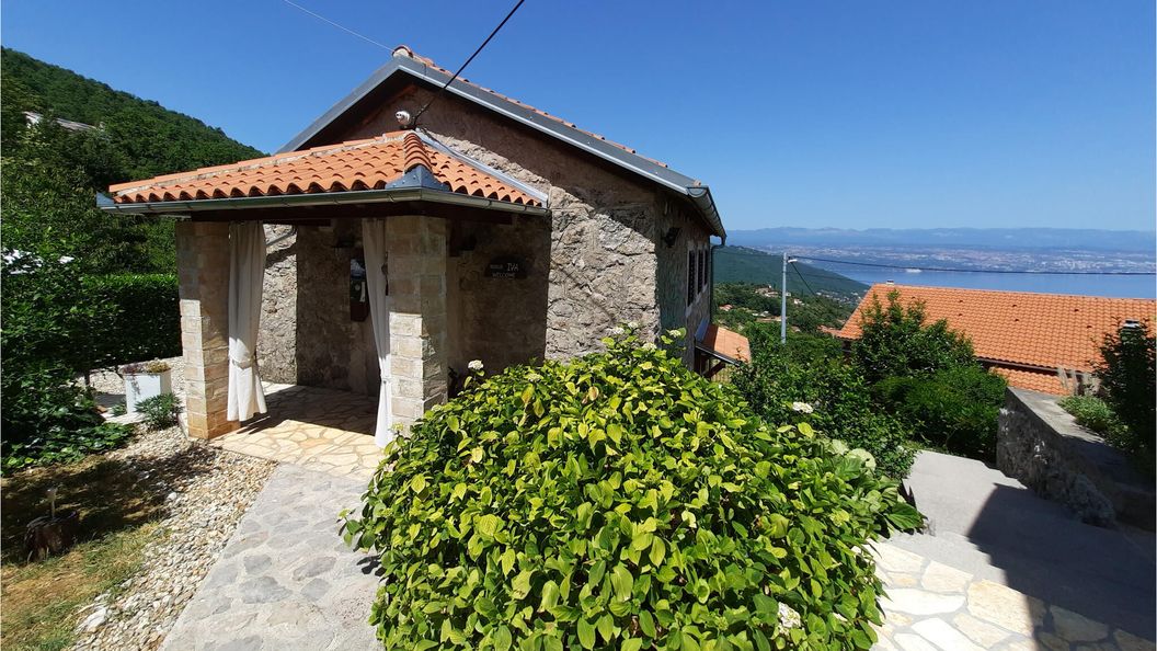 Vendégház Lovran - CKU211 (1)