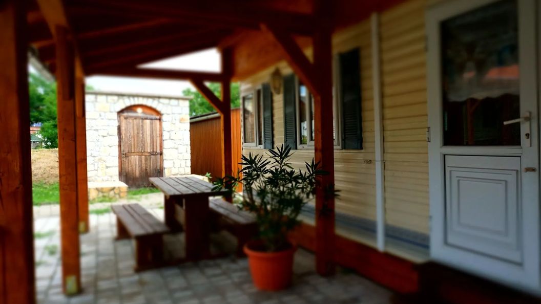 Longi Vendégház Szegilong (1)