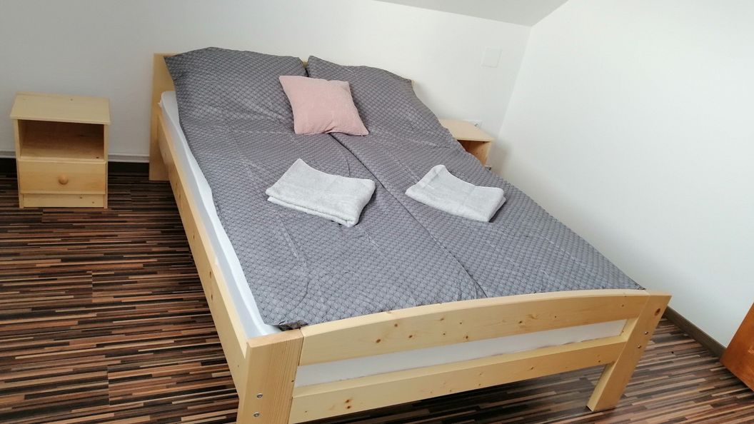 Cabana Simon Ghiduț (1)