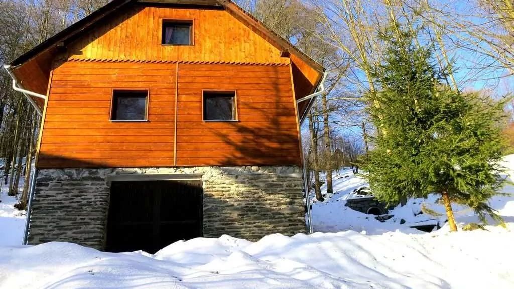 Chata U Čolka Poniklá (1)