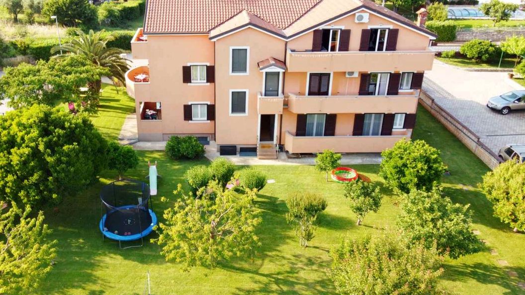 Apartmani Anita Zambratija (1)