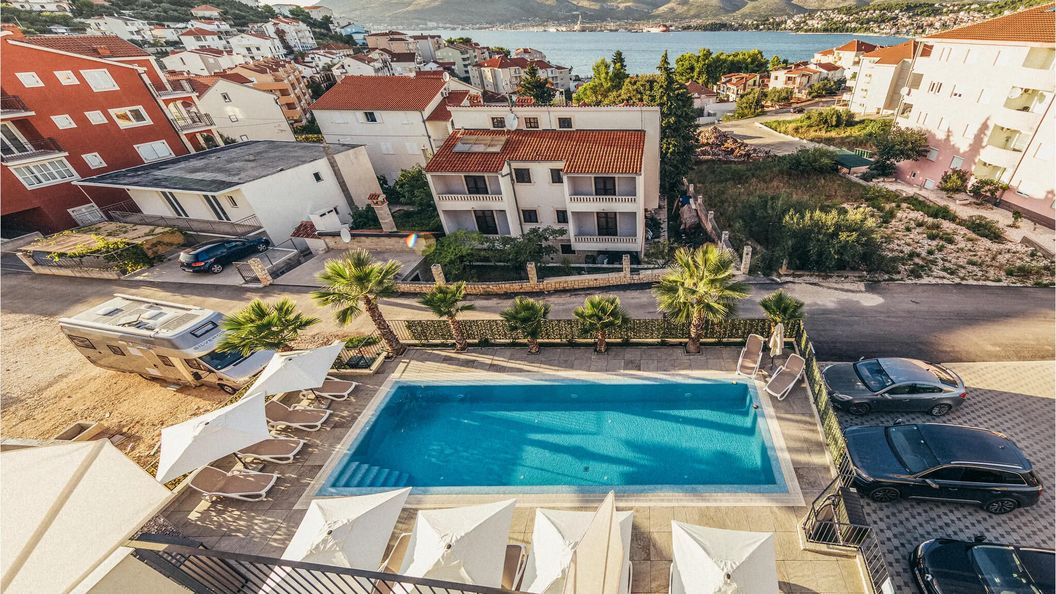 Apartman Okrug Gornji - CDC831 (1)