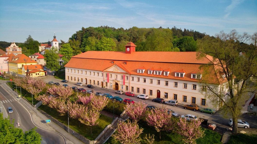 Hotel Týnec - Týnec nad Sázavou (1)