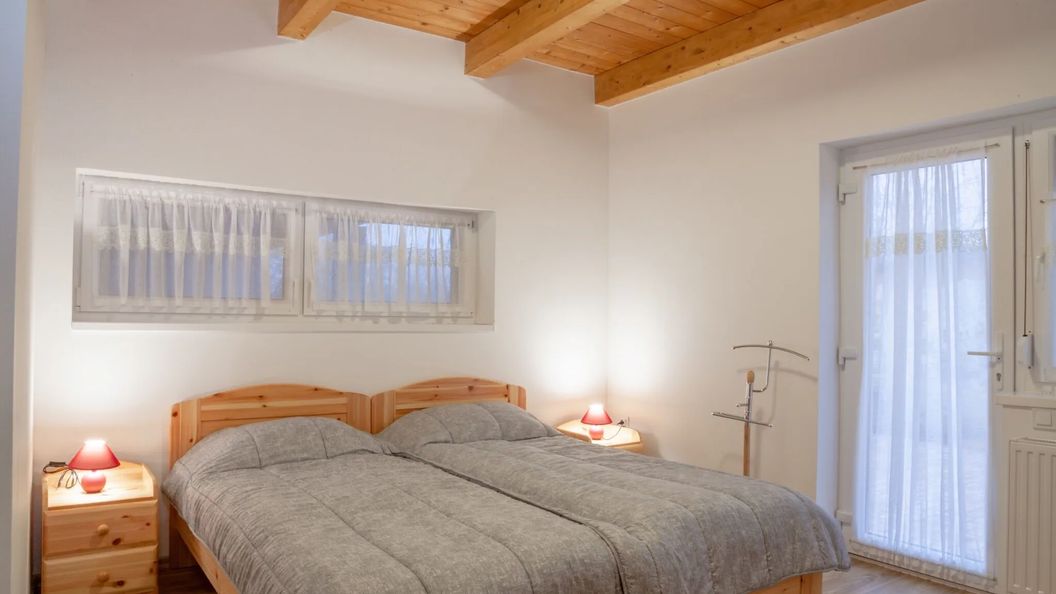 Szőlővirág Vendégház Fadd (1)