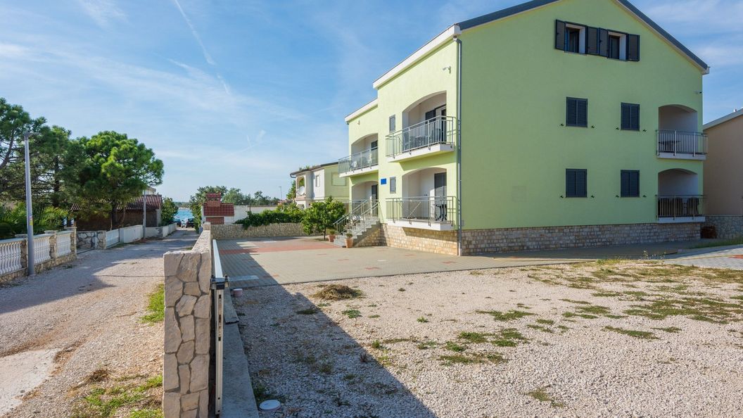 Apartmanok A Tenger Mellett Vir - 18515 (1)