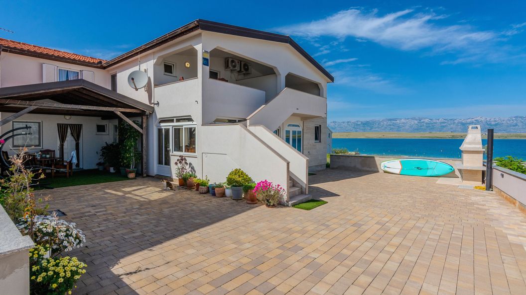 Apartmanok A Tenger Mellett Vir - 18523 (1)