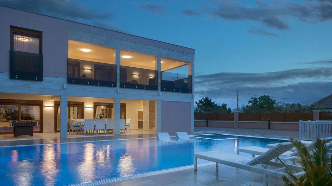 Luxusvilla Medencével Vir - 18568 (1)