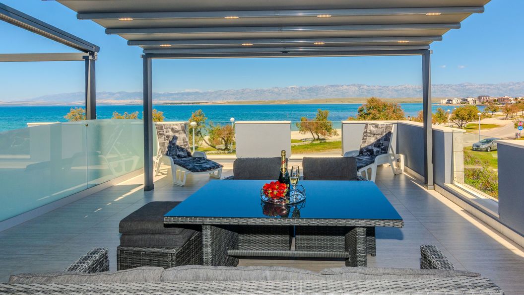 Apartmanok A Tenger Mellett Vir - 18588 (1)