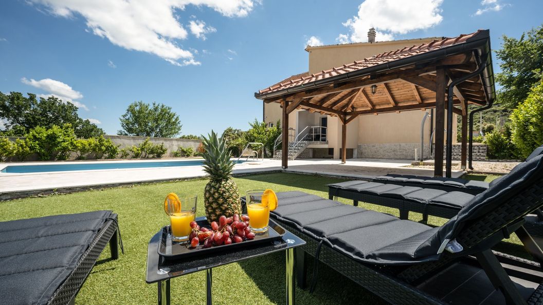 Villa JULIJA Grabovci (1)