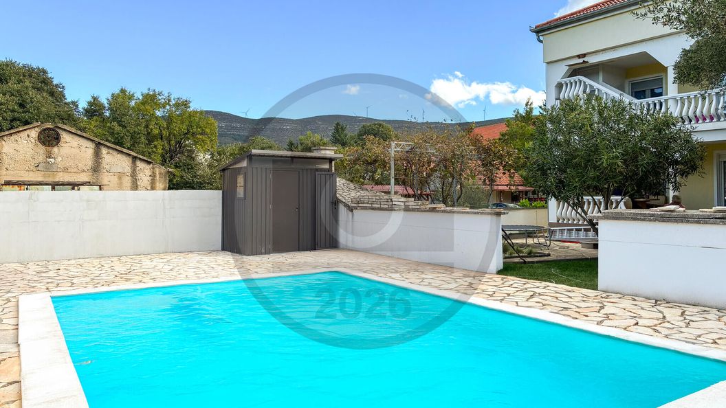 Apartman Gornji Karin - CDI141 (1)