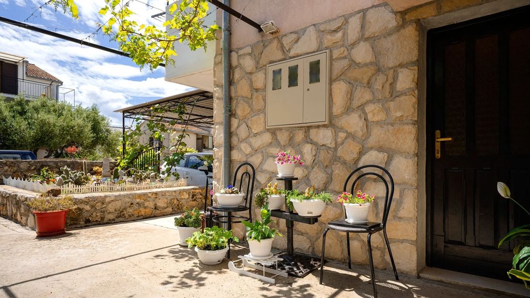 Apartmanok Parkolóhellyel Stari Grad, Hvar - 18458 Stari Grad (1)