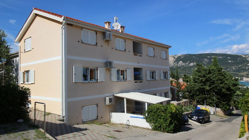 Apartmanok Parkolóhellyel Baska, Krk - 18794 Baška (1)