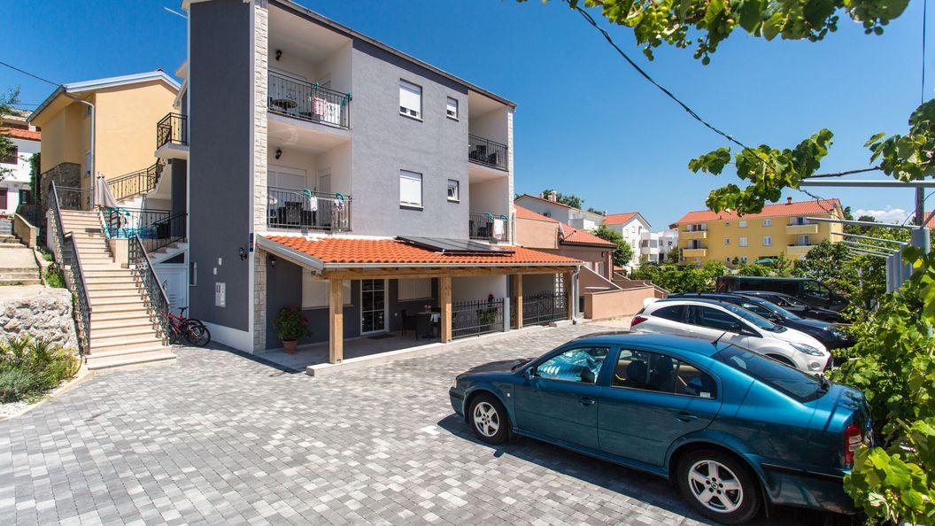 Apartmanok Parkolóhellyel Baska, Krk - 18808 Baška (1)