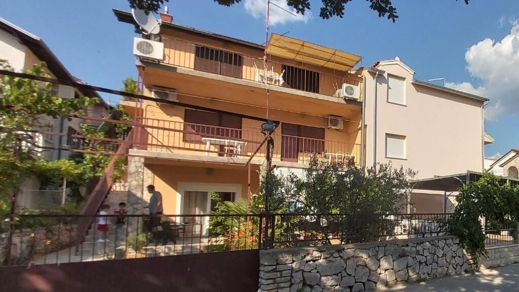 Apartmanok Internet Hozzáféréssel Vodice - 18959 (1)