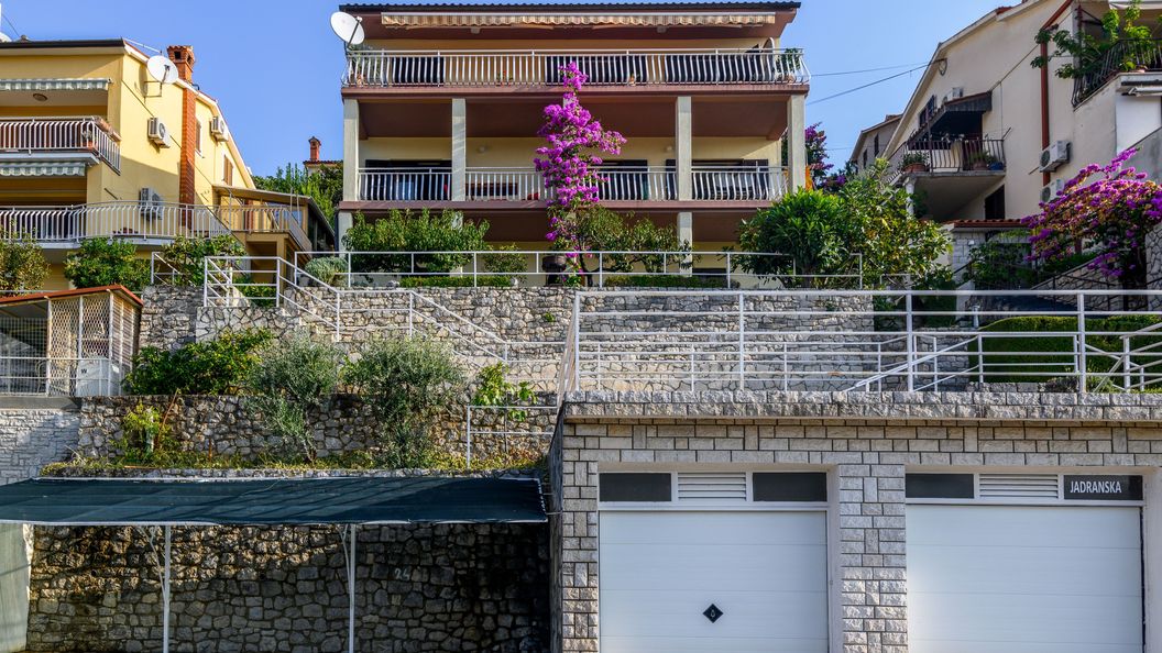 Apartmanok Parkolóhellyel Rabac, Labin - 19055 Rabac (1)