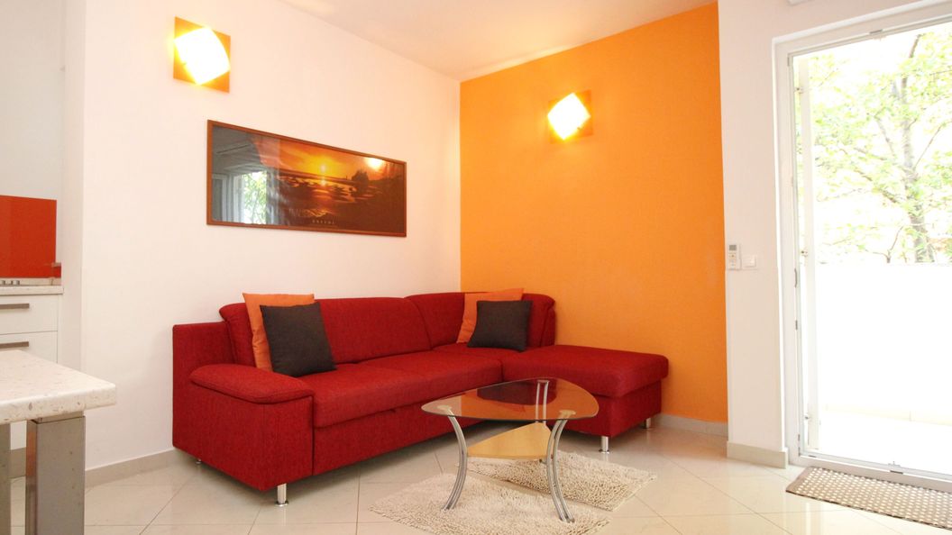 Apartmanok Parkolóhellyel Baska, Krk - 19199 Baška (1)