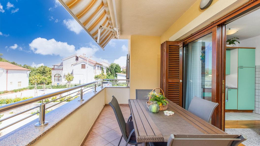 Apartmanok Parkolóhellyel Punat, Krk - 19318 Punat (1)