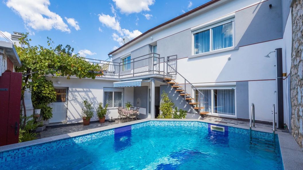 House Delfin Tribalj (1)