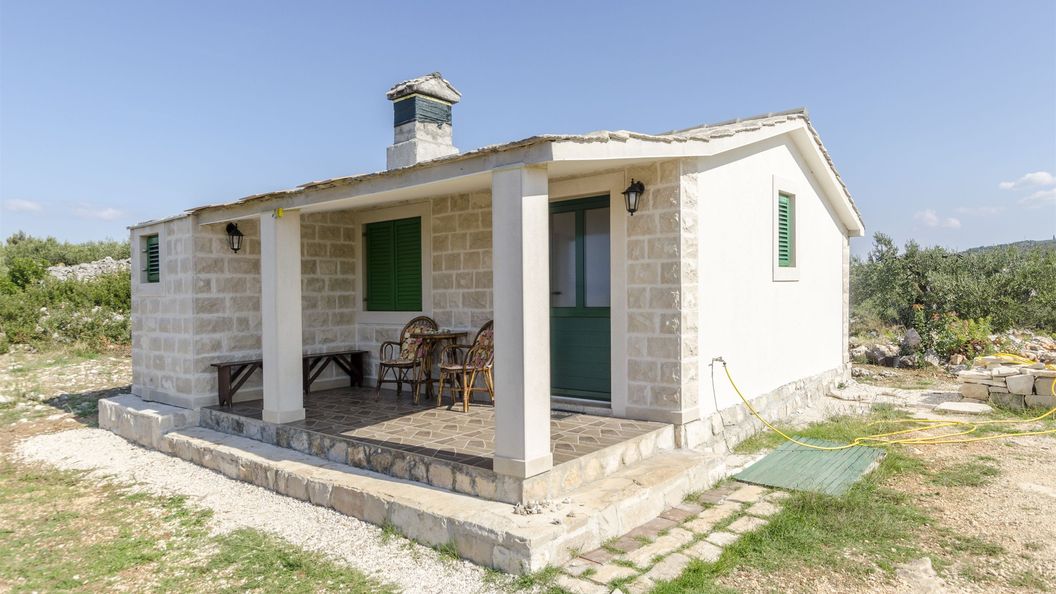 House Lučica Splitska (1)