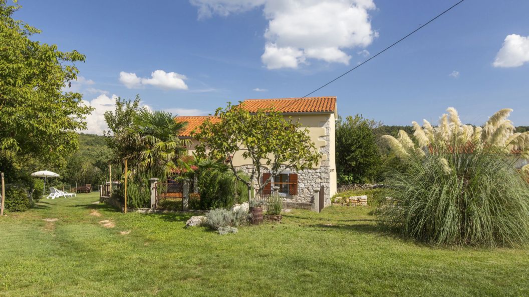 House Dean Labin (1)