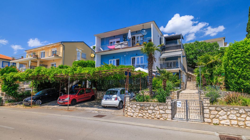 Apartments Alenka Dramalj (1)