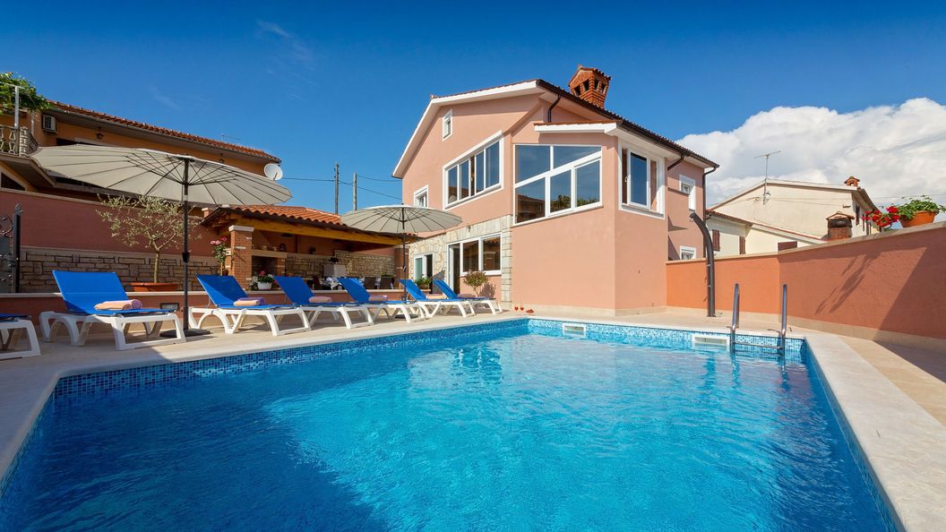 Villa Petra Kastelir (1)