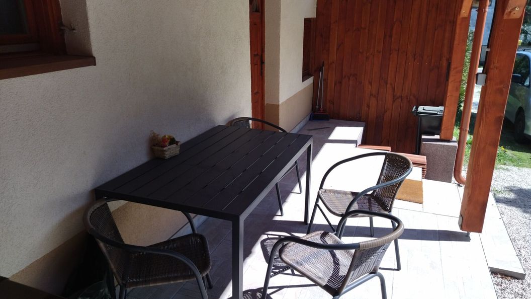 Rozmaring Apartman Csopak (1)