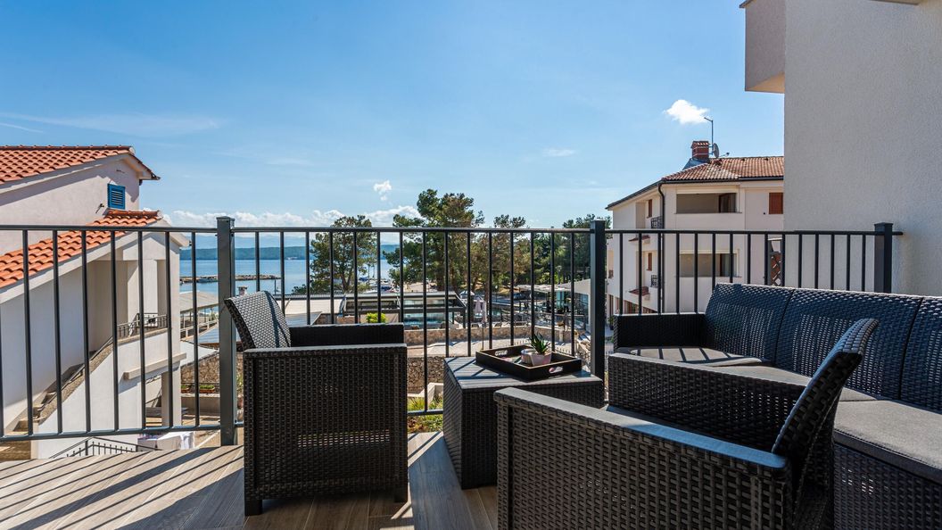 Apartmanok A Tenger Mellett Porat, Krk - 19349 Porat (1)