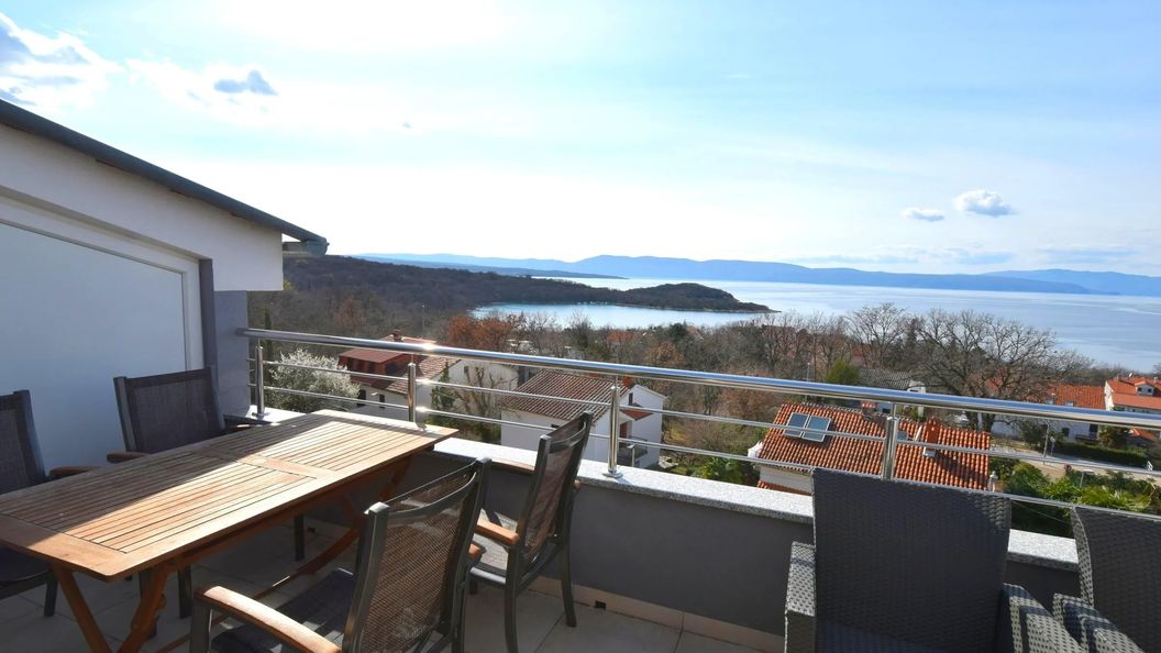 Apartmanok Parkolóhellyel Njivice, Krk - 19379 Njivice (1)