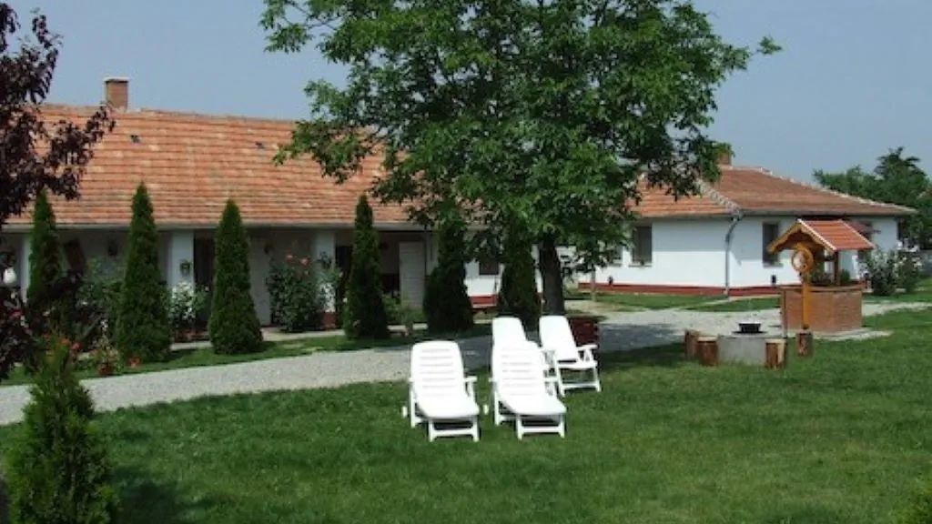 Süllő Vendégház Poroszló (1)