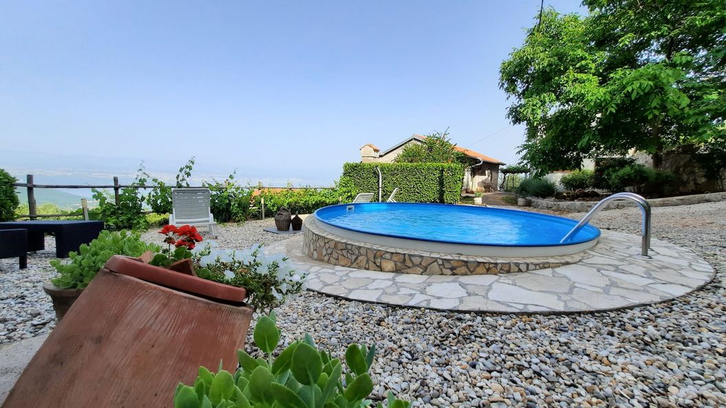 House Mikleus Lovran (1)