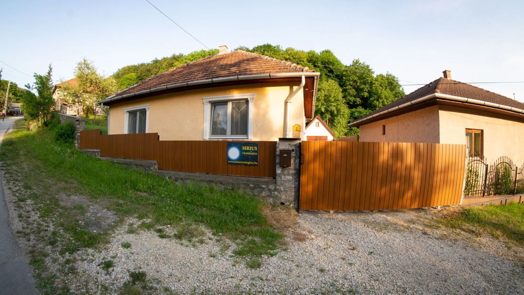 Sirius Vendégház Répáshuta (1)