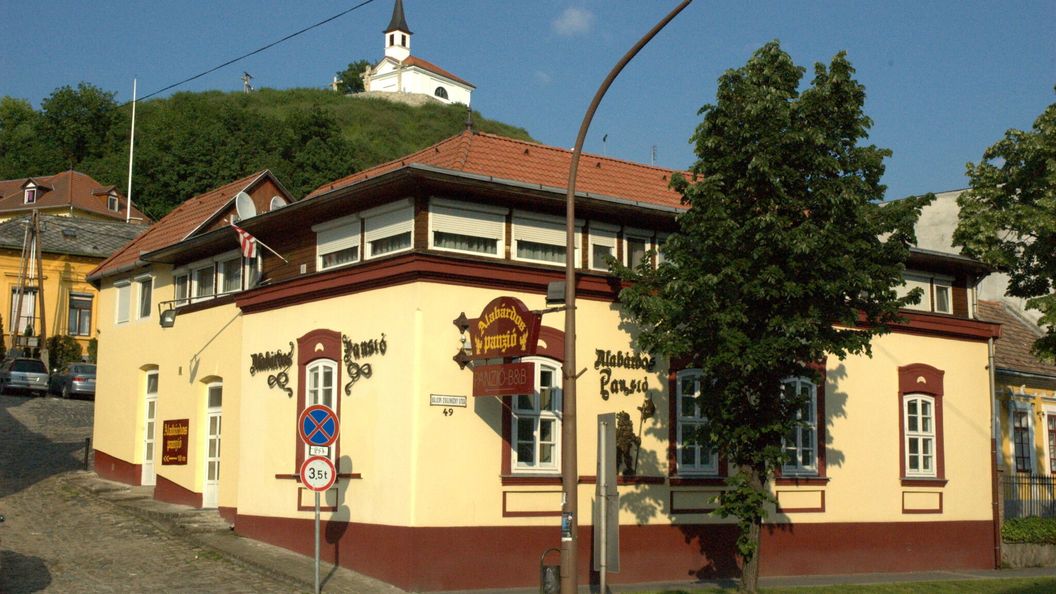 Alabárdos Panzió Esztergom (1)