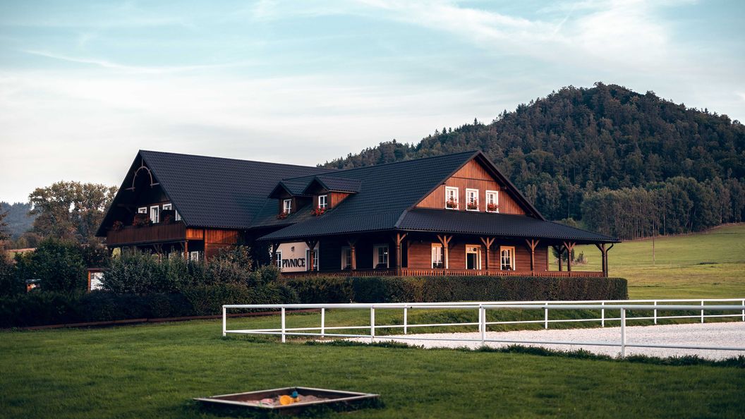 Jítravský Dvorec - Penzion Pivnice (1)