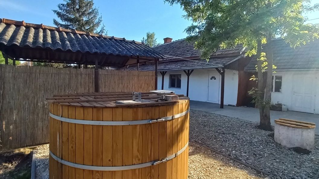 Dézsa-Vü Vendégház Sarud (1)