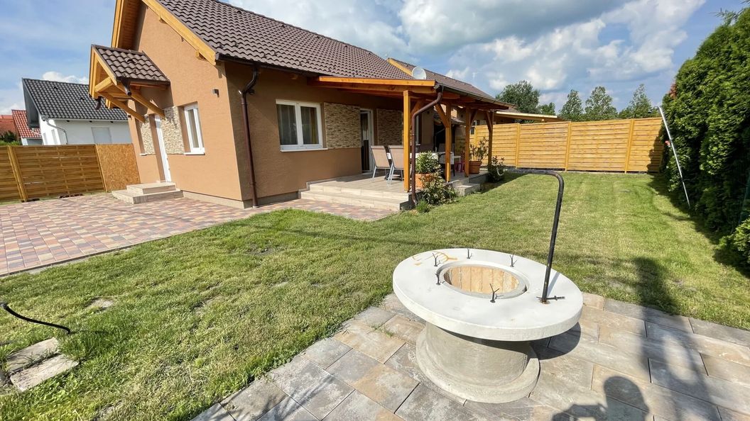 Lilla Apartman Balatonkeresztúr (1)