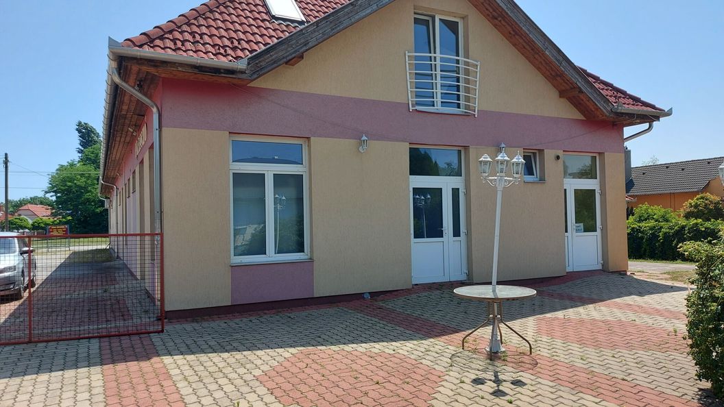 Kati Szálló Domaszék (1)